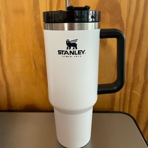 Stanley 40oz quencher